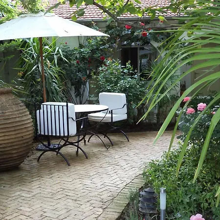 בית הארחה The Muses House Boutique 4*