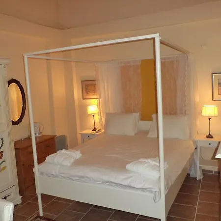 בית הארחה The Muses House Boutique 4*